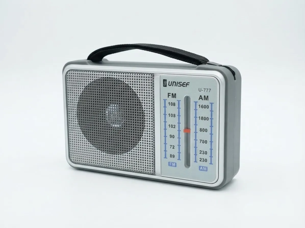 RADIO U-777